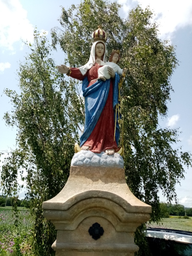 Obnova sochy Panny Marie Hostýnské v obci Oldřichov byla provedena za finanční podpory olomouckého kraje